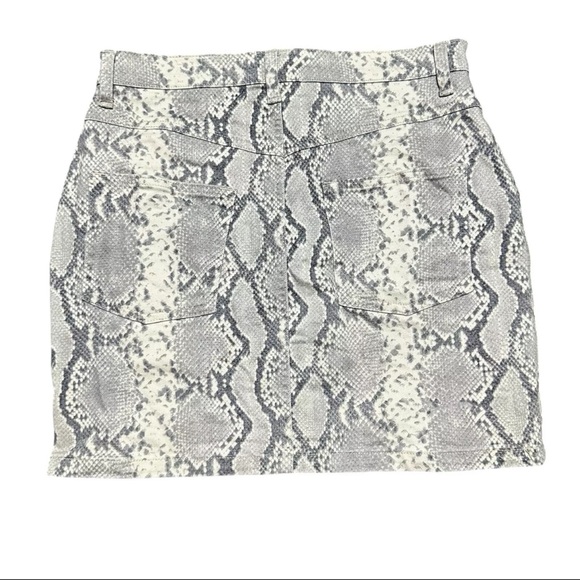 Wilfred Free | Kelsey Python Denim Mini Skirt Pockets - Picture 7 of 14